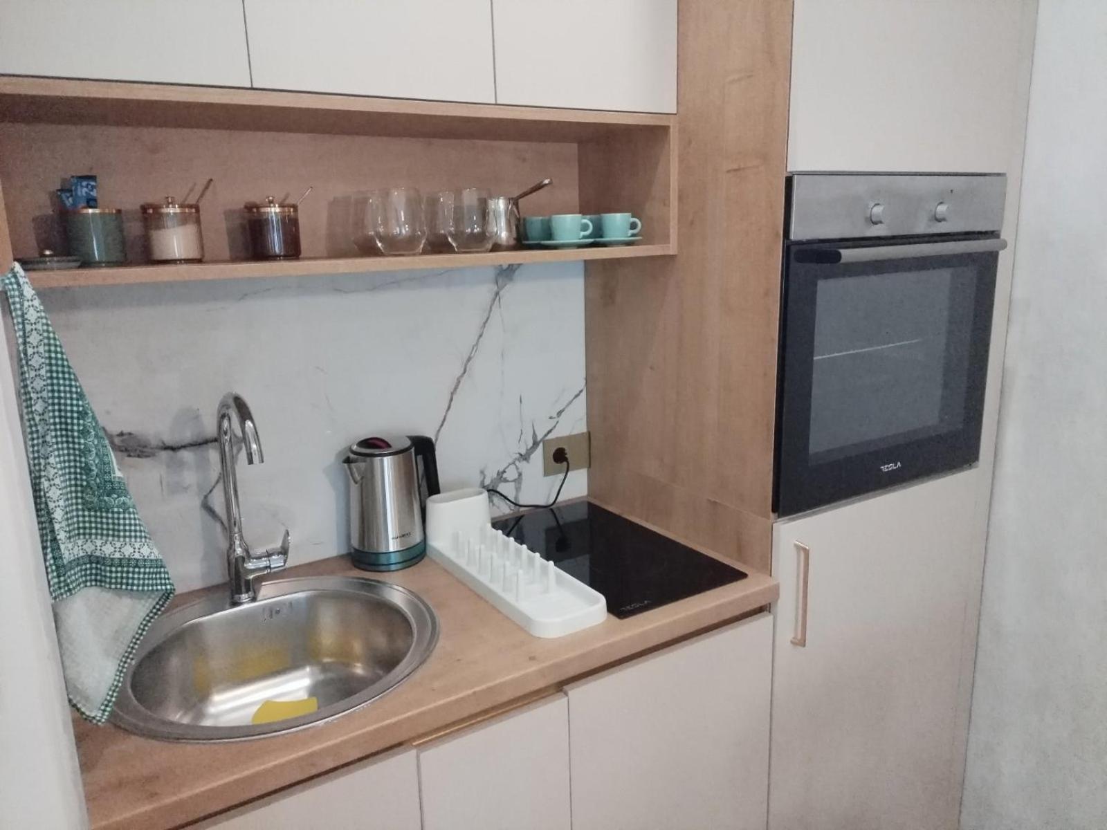 Apartment Centrum - Free Private Parking Novi Sad Eksteriør bilde