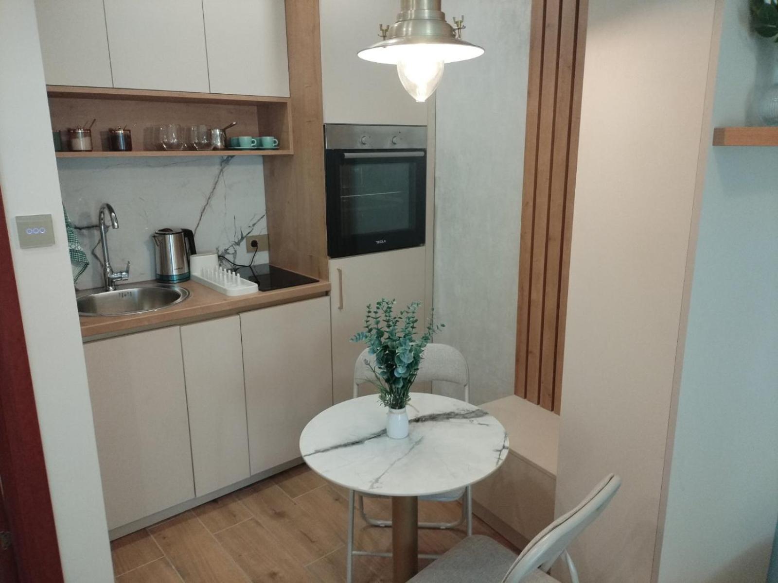Apartment Centrum - Free Private Parking Novi Sad Eksteriør bilde