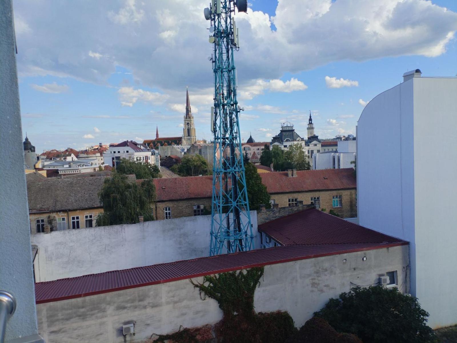 Apartment Centrum - Free Private Parking Novi Sad Eksteriør bilde