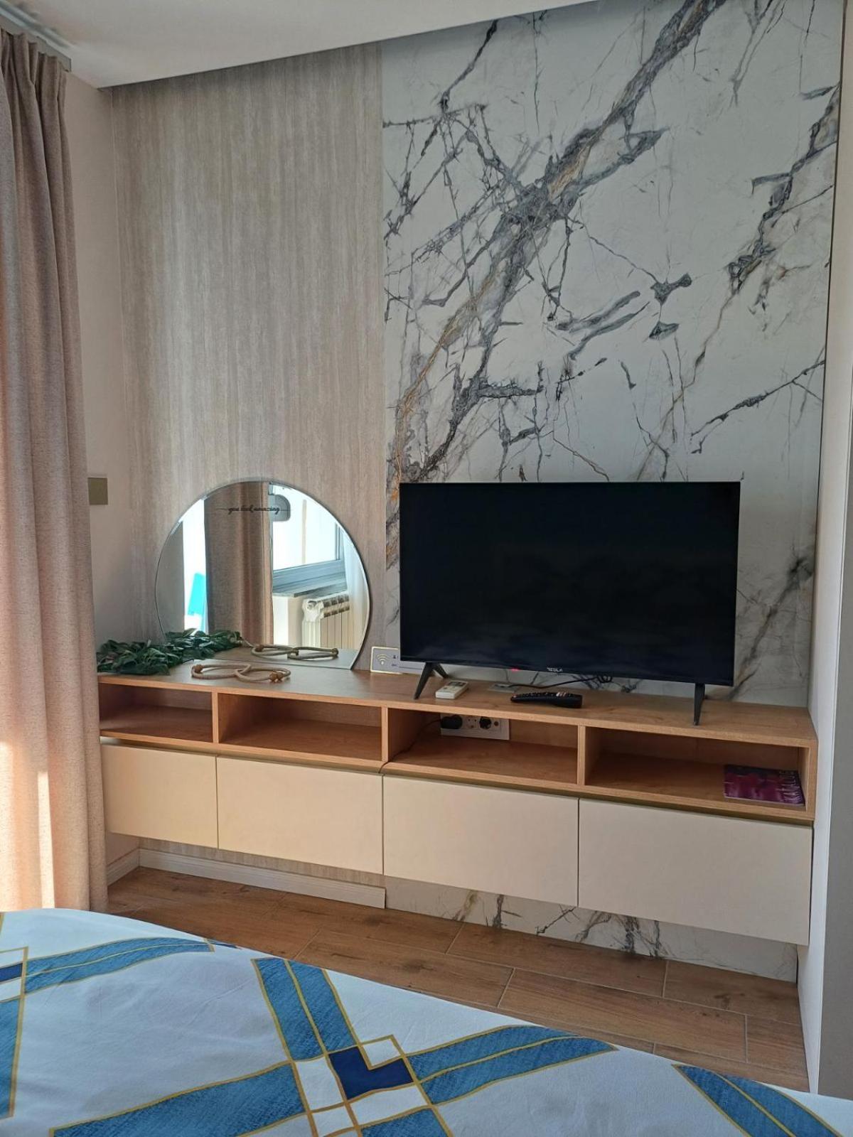 Apartment Centrum - Free Private Parking Novi Sad Eksteriør bilde
