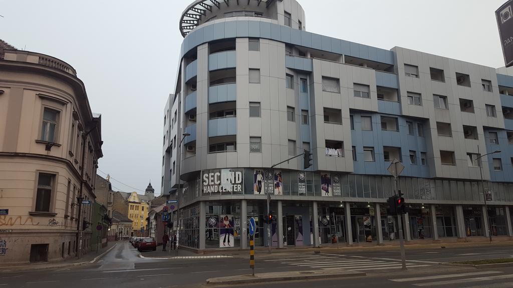 Apartment Centrum - Free Private Parking Novi Sad Eksteriør bilde